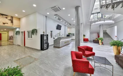 Split Urban Rooms