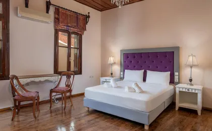 Old Town Suites