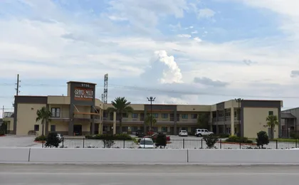 Grand Villa Inn & Suites- Humble