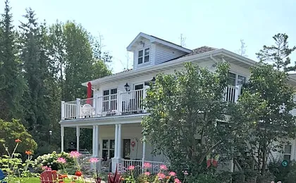 Bay Breeze Resort