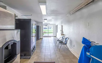 Motel 6-Kansas City, MO - Airport