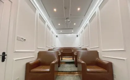 Hangzhou JZ Youth Hostel (Longhu Binjiang Paradise Walk Jiangling Road Metro Station Branch)