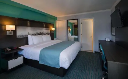 Inn on Grove