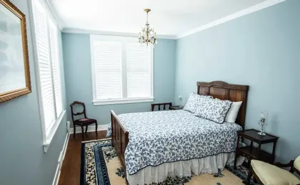 Valparaiso Inn Bed & Breakfast