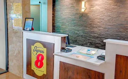 Super 8 by Wyndham St. Petersburg
