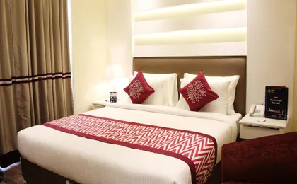 OYO Premium Naraina 2