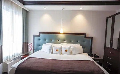 Aura Hotel Brooklyn