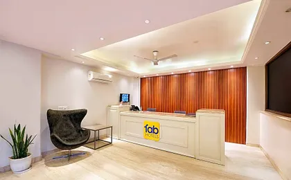 FabHotel Harnoor House - Gold Souk Mall