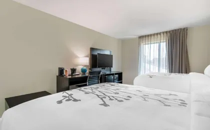 Oyster Point Inn & Suites
