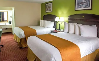 Quality Inn Chipley I-10 at Exit 120