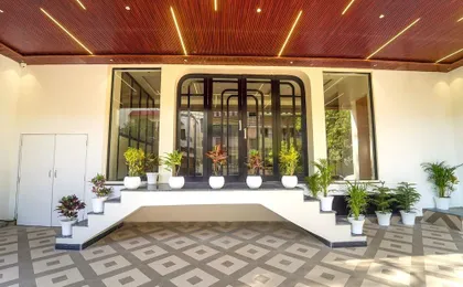 The Urban Villa