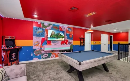 Disney Decorated Home 8min to Disneyworld Pool/spa Sleeps 22 104