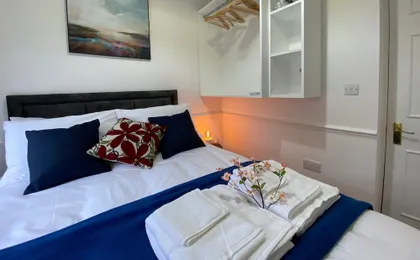 Modern 2 Bed Apartment in Greenwich