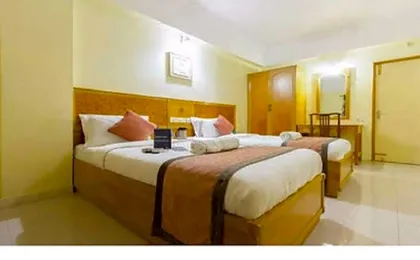 Hotel Metro Manor