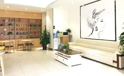 7 Days Premium (Chengdu Pixian Xiqu Avenue)