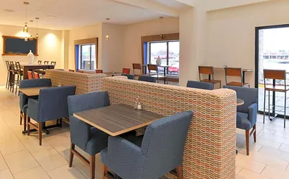 Holiday Inn Express & Suites Raleigh NE - Medical Ctr Area By IHG