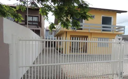 Kitnet Completa 5 Minutos a Pe Da Praia. Estacionamento