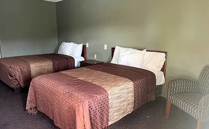 Hallmark Inn and Suites