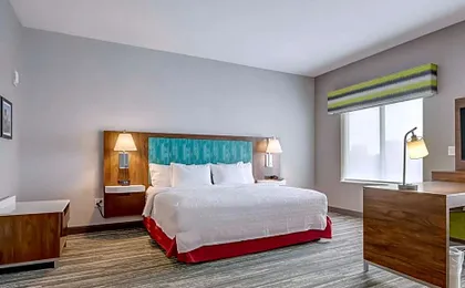 Hampton Inn and Suites by Hilton Cincinnati Midtown Rookwood