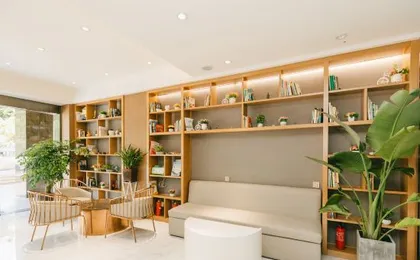 Helen Hotel (Chengdu East Station Sichuan Normal University Branch)