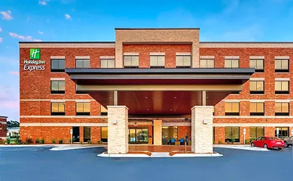 Holiday Inn Express Wilmington - Porters Neck By IHG