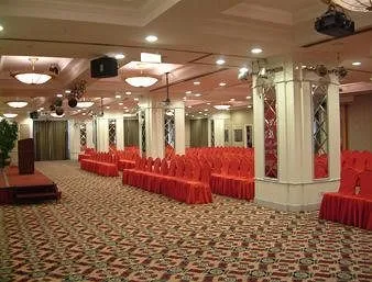 Ramada Plaza Tian Lu