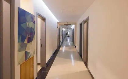 100 Inn (Shanghai North Xizang Road)