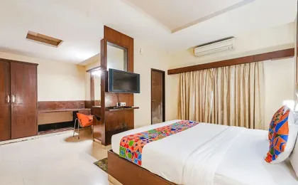 FabHotel Shreyas Shack