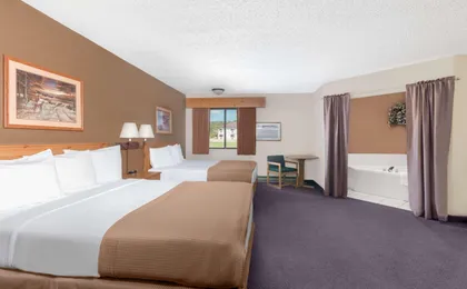 Super 8 by Wyndham Chamberlain SD