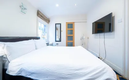 Hyde Park Rooms And Apartments