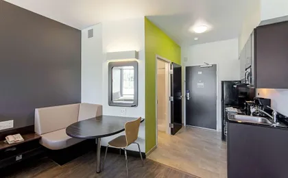 Studio 6 Austin Airport