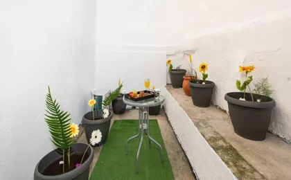 Emerald Dream House#Poiessa, Medieval Town