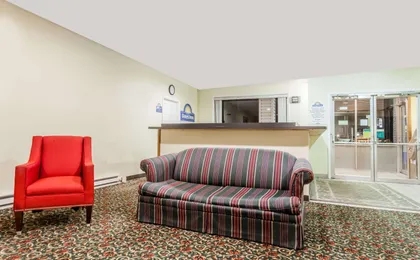Days Inn by Wyndham Seymour