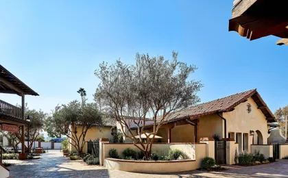 Inn At The Mission San Juan Capistrano, Autograph