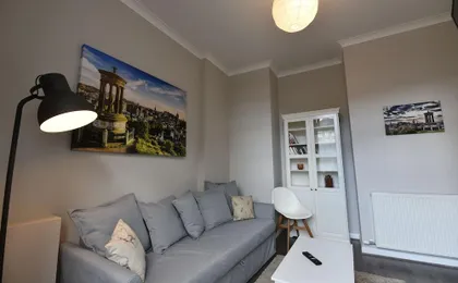 First Pleasance Luxury Apartment