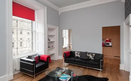 Parliament Sq Apt 12 Royal Mile