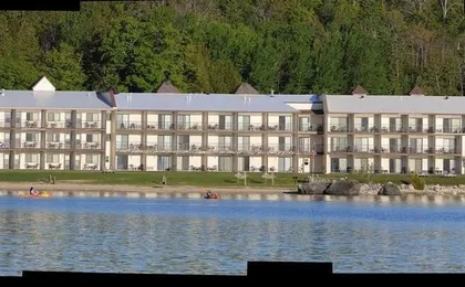 Bavarian Haus Lakefront Inn