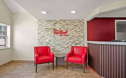 Red Roof Inn & Suites Euless - DFW Airport Southwest