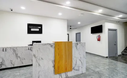 Super Townhouse Oak L B Nagar Metro Station