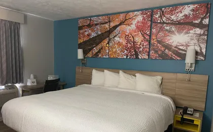 Days Inn by Wyndham Warrensburg