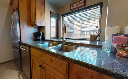 Helios North 6 Spacious and Bright, Pet-Friendly, Walk to The Village Gondola by RedAwning
