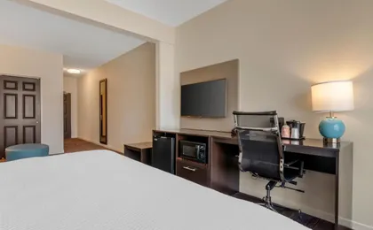 Sleep Inn & Suites