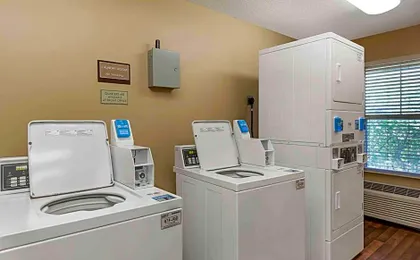 Extended Stay America Suites - Raleigh - RTP - 4919 Miami Blvd.