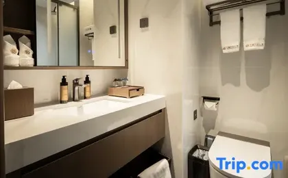 Yunlu Serviced Apartments (Shenzhen Luohu Port Dongmen Old Street Branch)