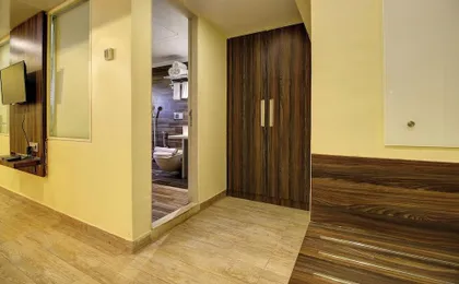 Hotel Mumbai House, Juhu