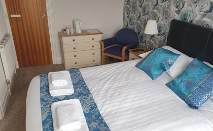 Hotel 242