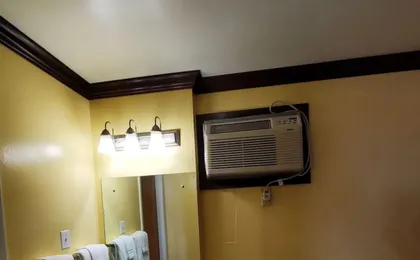 Vanguard Motel