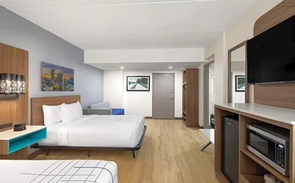 La Quinta Inn & Suites by Wyndham Atlanta Roswell