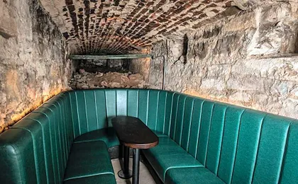 CODE - The Court, Edinburgh