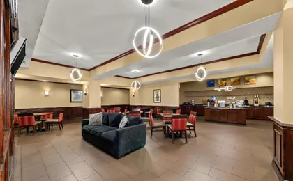 Comfort Suites Central